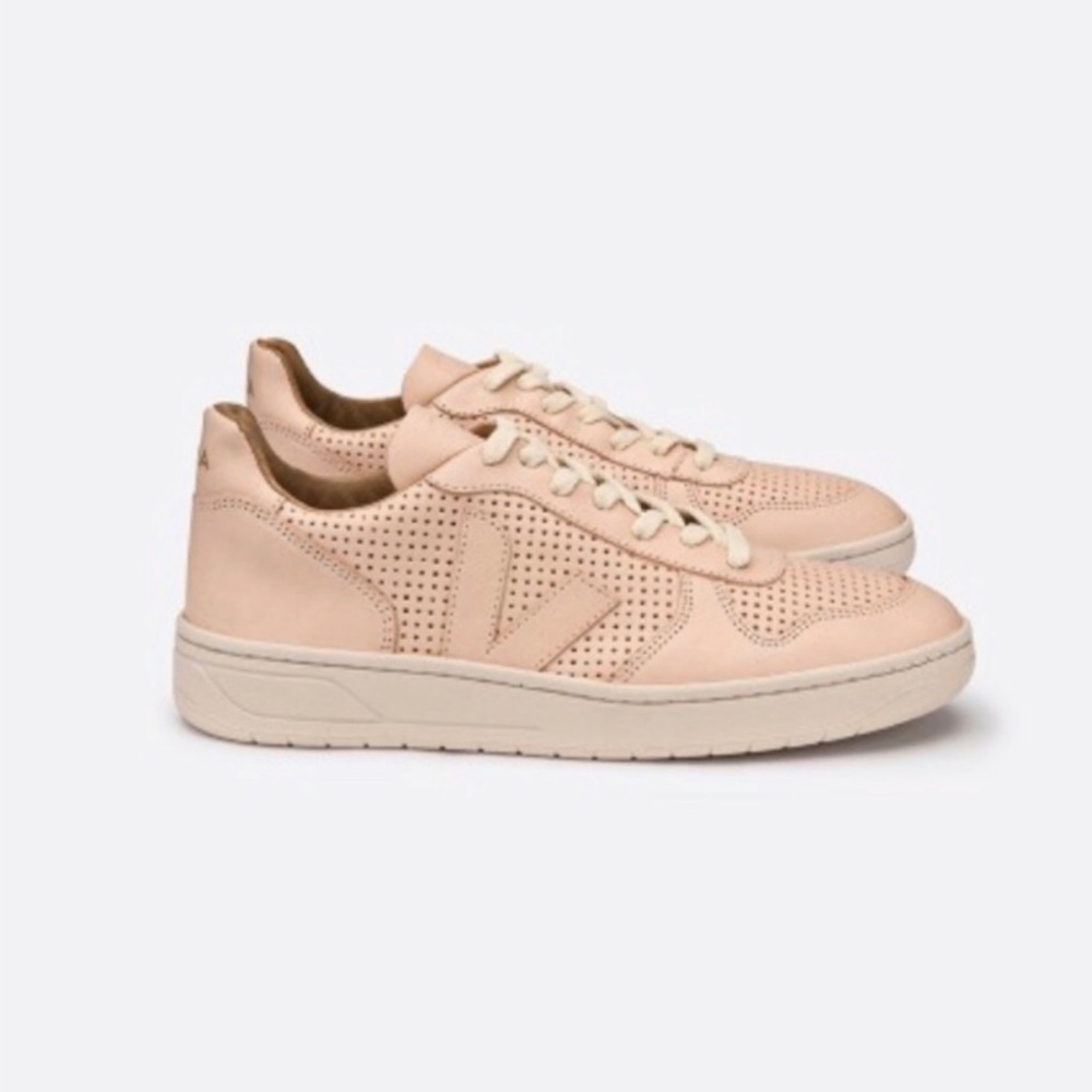 VEJA Bastille V-10 sneakers - Discontinued color!!